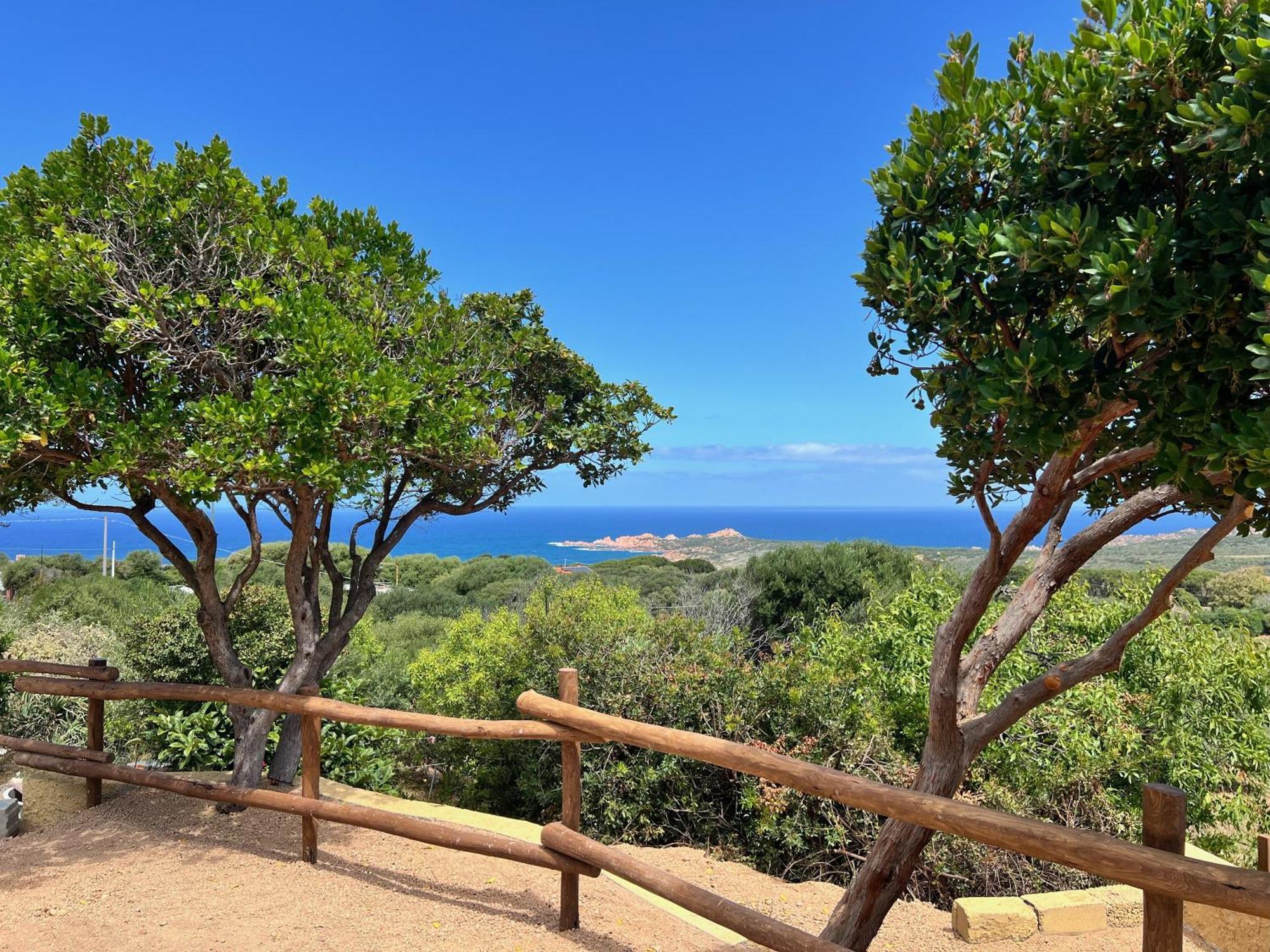 Appartamento Panoramico Isola Rossa Exterior foto